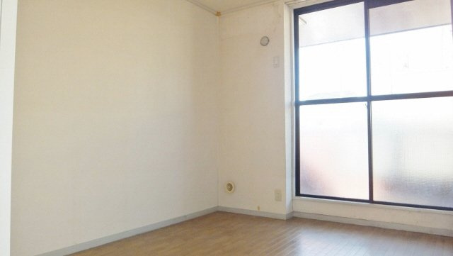グランシャリオ船橋の内装|日当たりの良いお部屋です