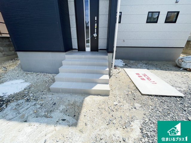 宇治市伊勢田町名木　新築一戸建ての駐車場|駐車スペース！散水栓があるので、こまめに愛車を洗えます！
