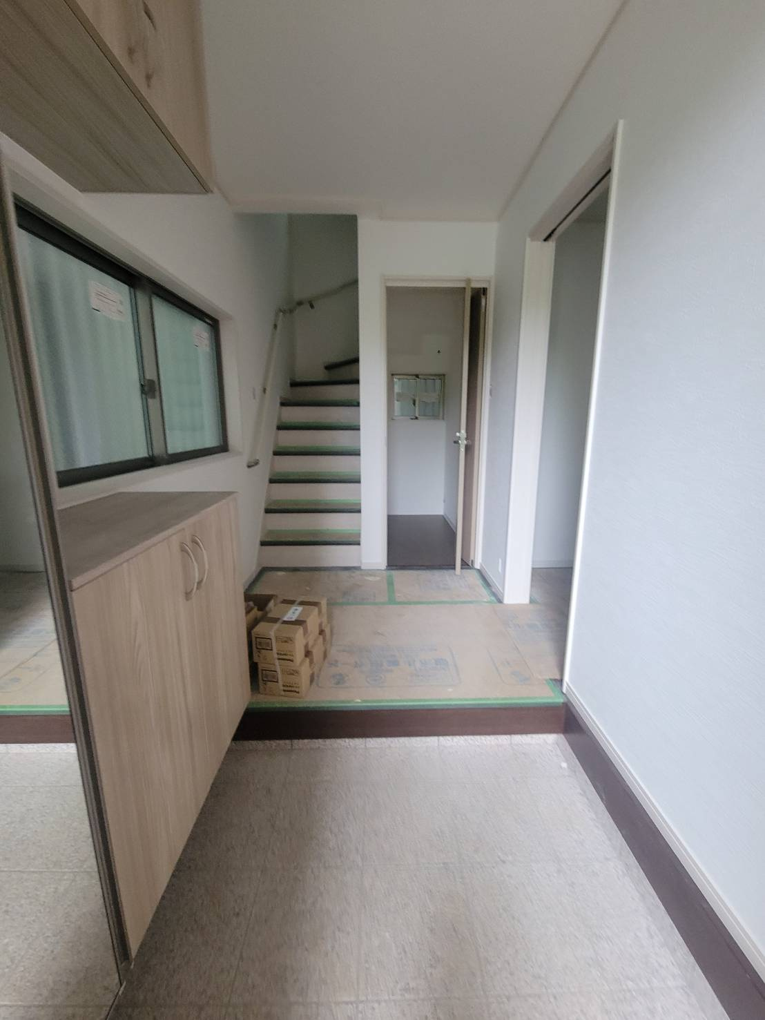 新築戸建貸家　28号の玄関