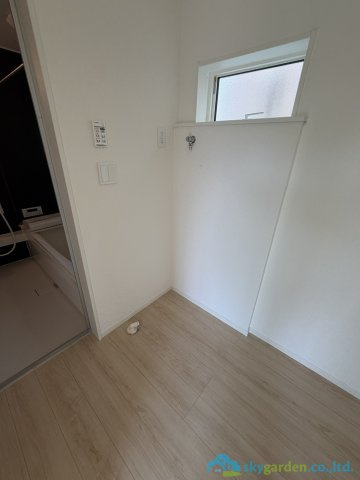 秦野市北矢名第15　新築戸建　全2棟2号棟のランドリースペース