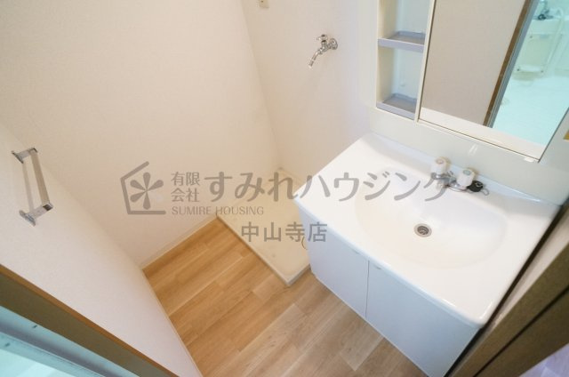 ヴィラ荻野の洗面所