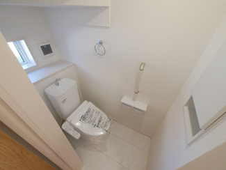 【トイレ】 | 甲斐市龍地 新築戸建全2棟 1号棟 オール電化・長期優良住宅 | 【同建設会社・同仕様建物写真】