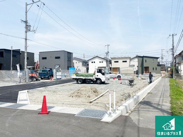 揖保郡太子町鵤　第11期　新築一戸建ての外観|周辺は落ち着いた街並みの住宅地！子育てがしやすい住環境です！まだ未完成ですが、現地でしかわからない事もございます。是非一度ご覧ください。