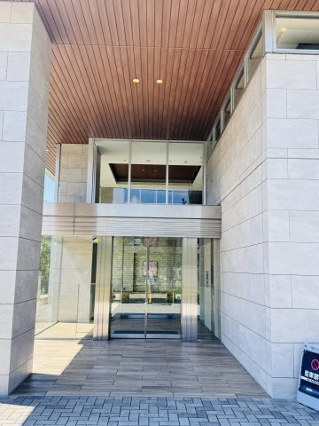 COAST LIFE Brillia — 辻堂海浜公園、日常に海をのエントランス