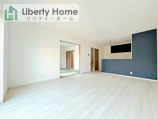 阿見町実穀　新築戸建　の居間・リビング