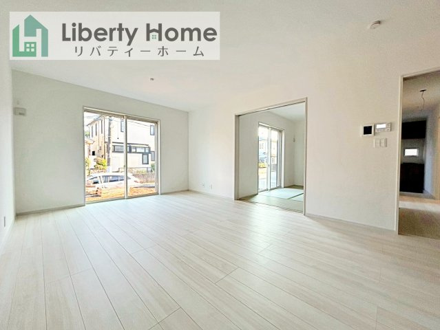 阿見町実穀　新築戸建　の居間・リビング
