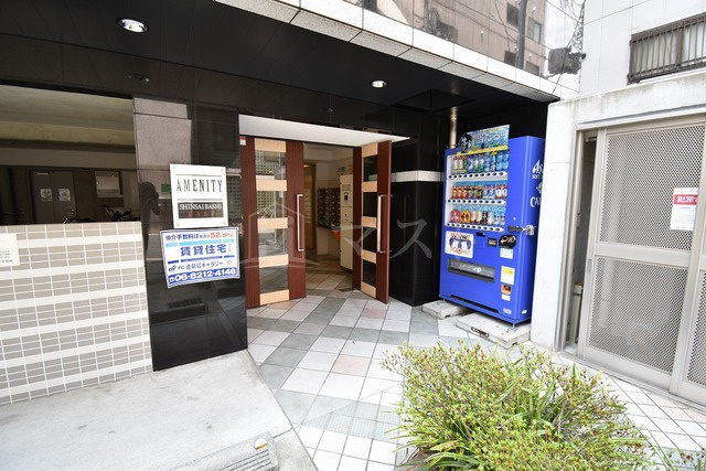 アメニティ心斎橋EASTのエントランス