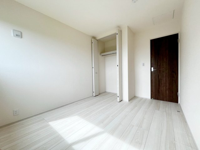 焼津市吉永／4期　新築戸建の洋室