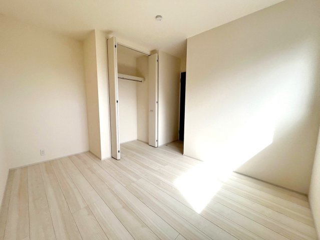 焼津市吉永／4期　新築戸建の洋室