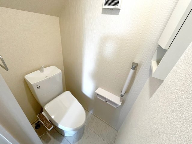 焼津市吉永／4期　新築戸建のトイレ