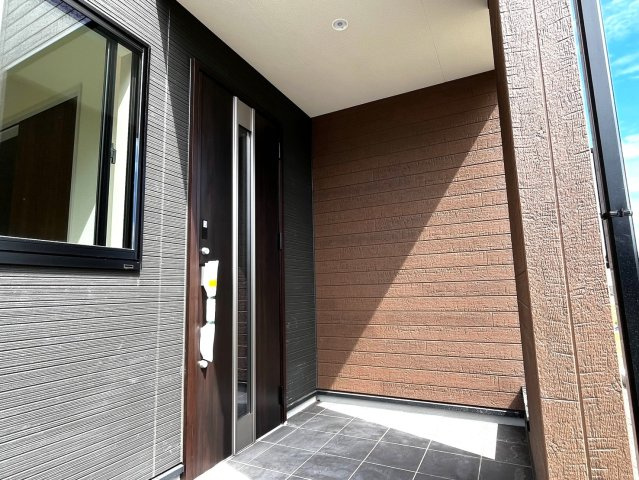 焼津市吉永／4期　新築戸建のエントランス