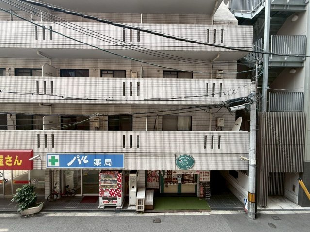 ビエラ江戸堀の周辺