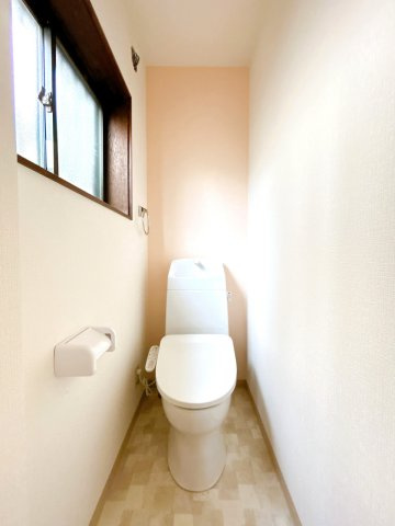 高知市福井町　中古戸建のトイレ