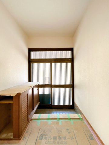 高知市福井町　中古戸建の玄関