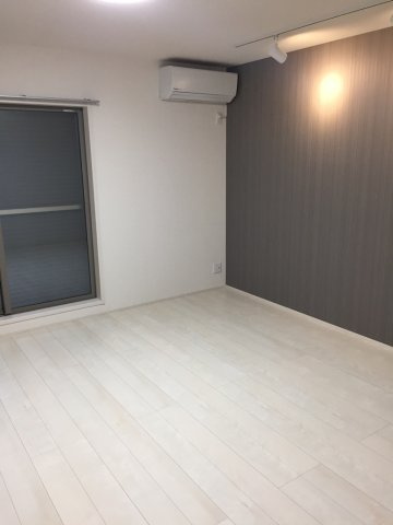 フジパレス吹田Ⅲ番館の居間・リビング