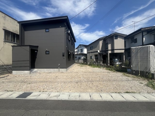山形市下条町5丁目14-11の玄関|8/9　玄関