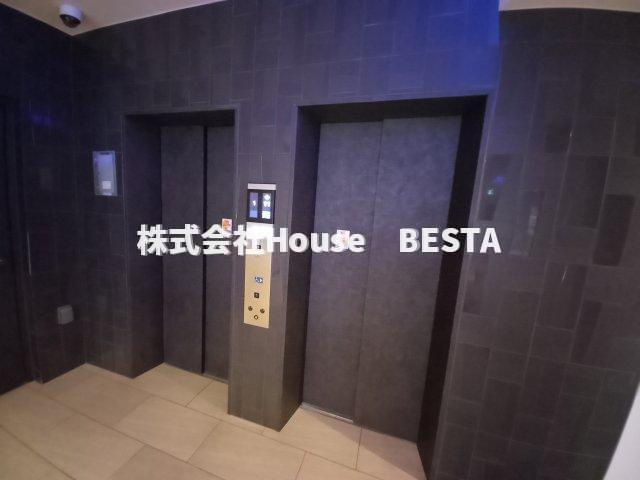 セレニテ神戸元町クレアのロビー