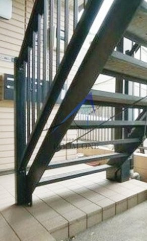 スクエア東新町のその他共用部分|共有階段です。