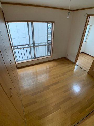 青山マンションの居間・リビング