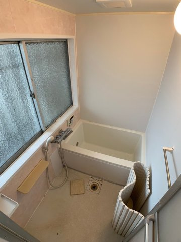 青山マンションの浴室
