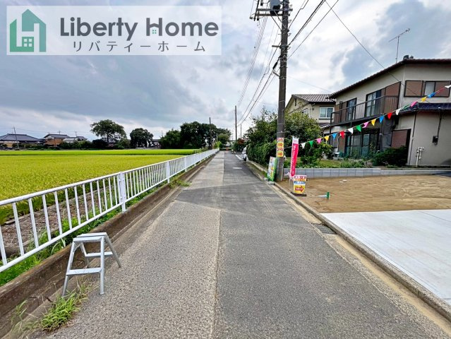 つくばみらい市谷井田10期　新築戸建の前面道路含む現地写真