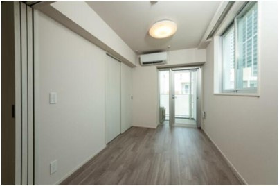 ☆やや細長いつくりの寝室☆