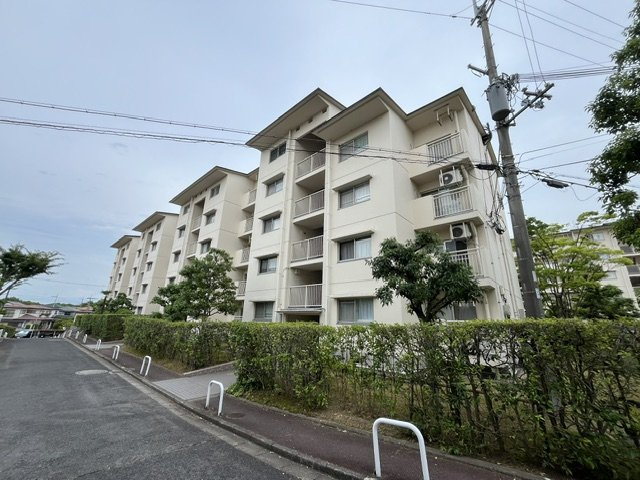 新檜尾台第4次住宅の外観