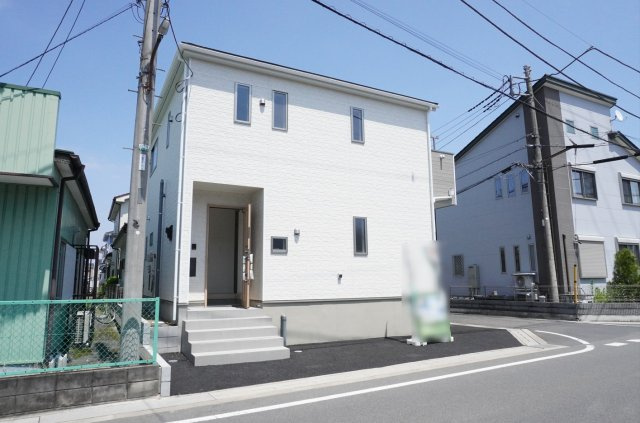 草加市原町3丁目 新築分譲住宅の外観