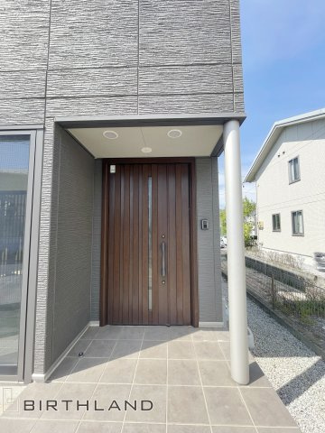 安積町成田田向　サンステージこおりやま　中古住宅の玄関