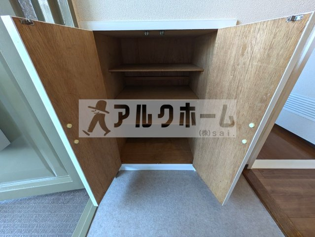 メゾン上市の玄関