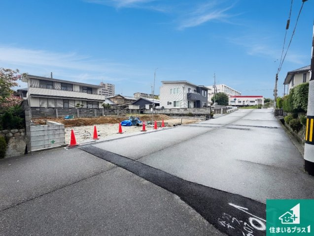 神戸市北区有野台　第1期　新築一戸建ての前面道路含む現地写真|周辺は落ち着いた街並みの住宅地！子育てがしやすい住環境です！まだ未完成ですが、現地でしかわからない事もございます。是非一度ご覧ください。