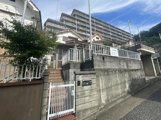 山田町小部南山貸家