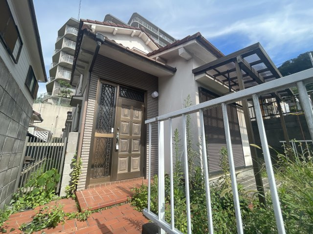 山田町小部南山貸家の外観
