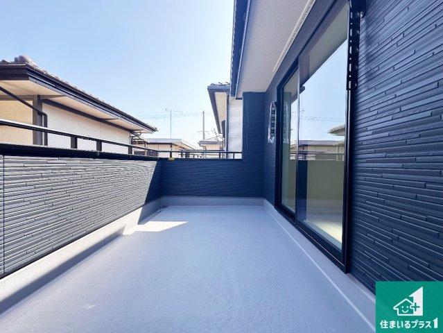 加古川市東神吉町神吉　第12期　新築一戸建てのバルコニー|日当たりのよいバルコニー！お部屋が開放的に！