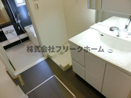 杉並区西荻南４丁目のタウンの洗面所