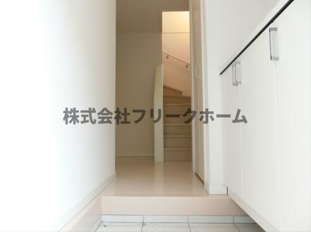 杉並区西荻南４丁目のタウンの玄関