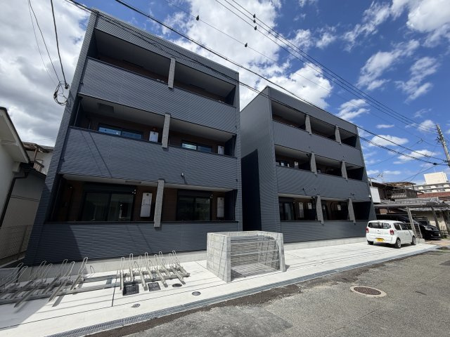 GAZELLE NOAH 尼崎次屋