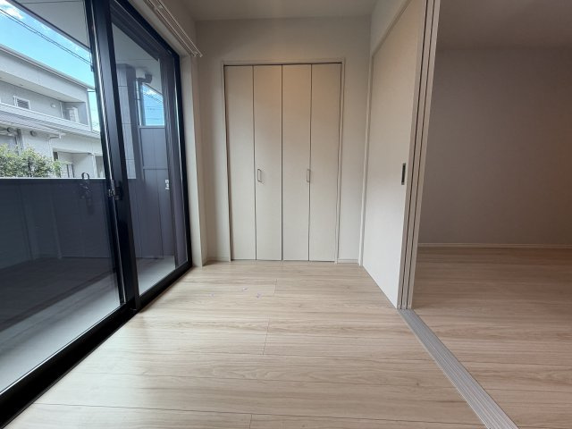 GAZELLE NOAH 尼崎次屋の内装