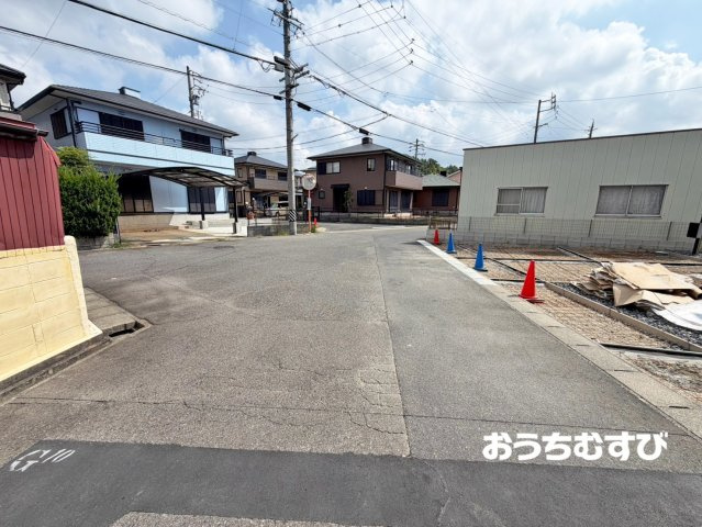 春日井市坂下町3丁目1204番（全1棟）の前面道路含む現地写真