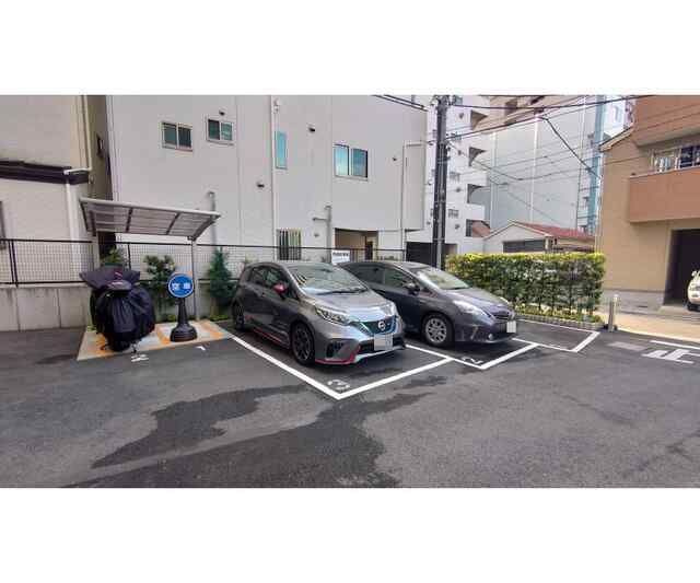 マーシスマルルの駐車場