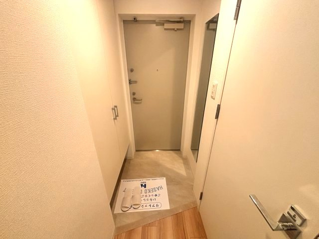 セレニテ神戸ミラクの玄関