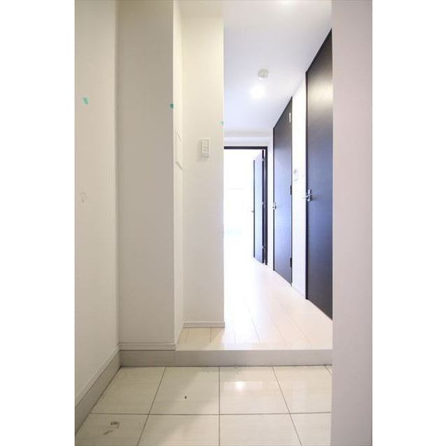 APPLE RESIDENCE水道橋の玄関