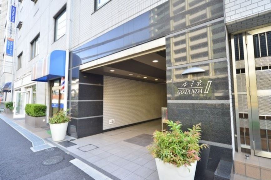ルミネ五反田第２マンションのエントランス