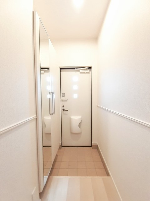 リトルタウン宝山Ⅰの玄関