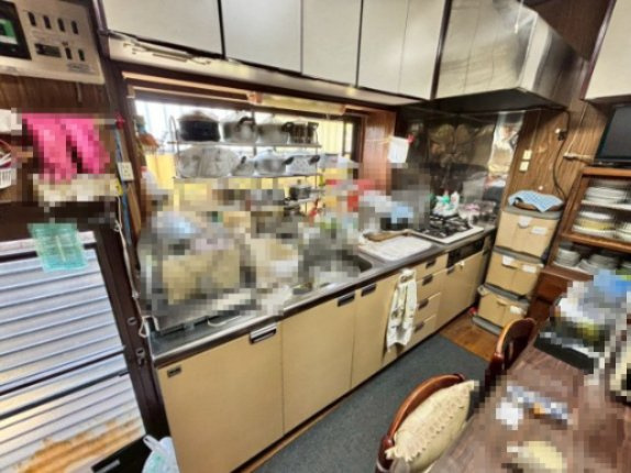 千葉県銚子市海鹿島町中古戸建のキッチン