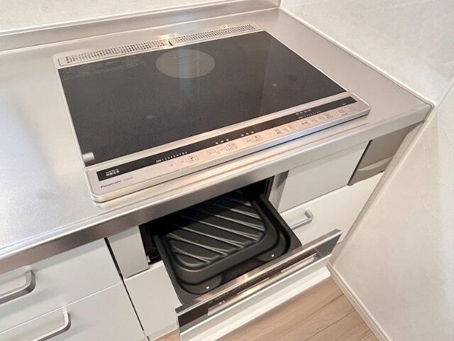 サンライズ大山Ⅱのキッチン|IHクッキングヒーターで掃除も簡単
