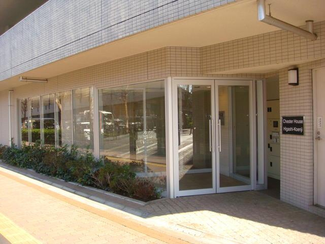ドゥーエ東高円寺のエントランス|毎日通るエントランスはこのようになっています