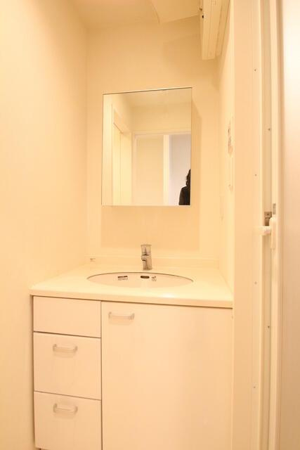 メゾンブランシェの独立洗面台|使いやすい独立洗面台です