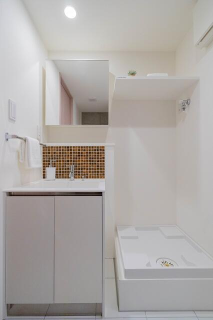 ＳＯＵ三軒茶屋の独立洗面台|独立洗面台、朝の身支度には欠かせません