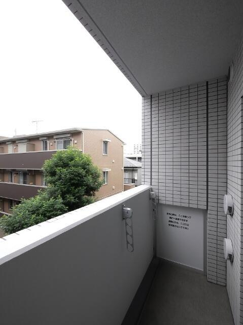 ＴＨＥ　ＰＲＥＭＩＵＭ　ＣＵＢＥ　Ｇ　東中野のバルコニー|バルコニー付きです